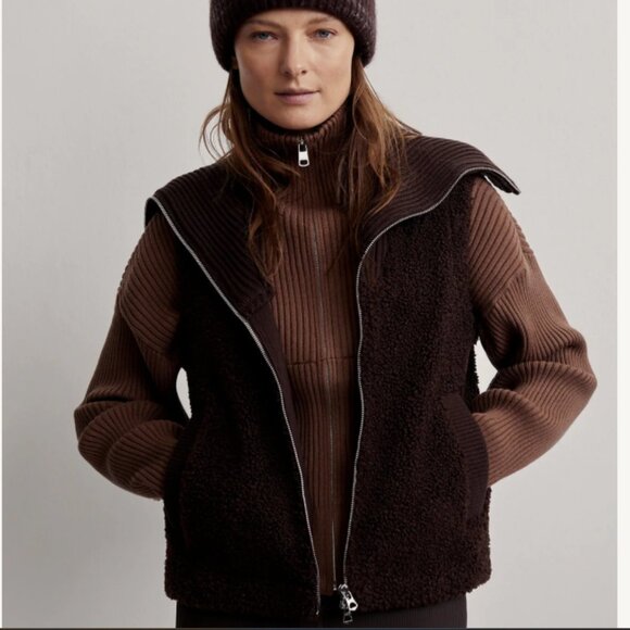 Varley Aspen Gilet Vest in Dark Brown NWOT XS - Picture 6 of 6
